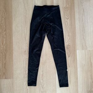 Nike Pro Snakeskin Fleece-lined Leggings - XS